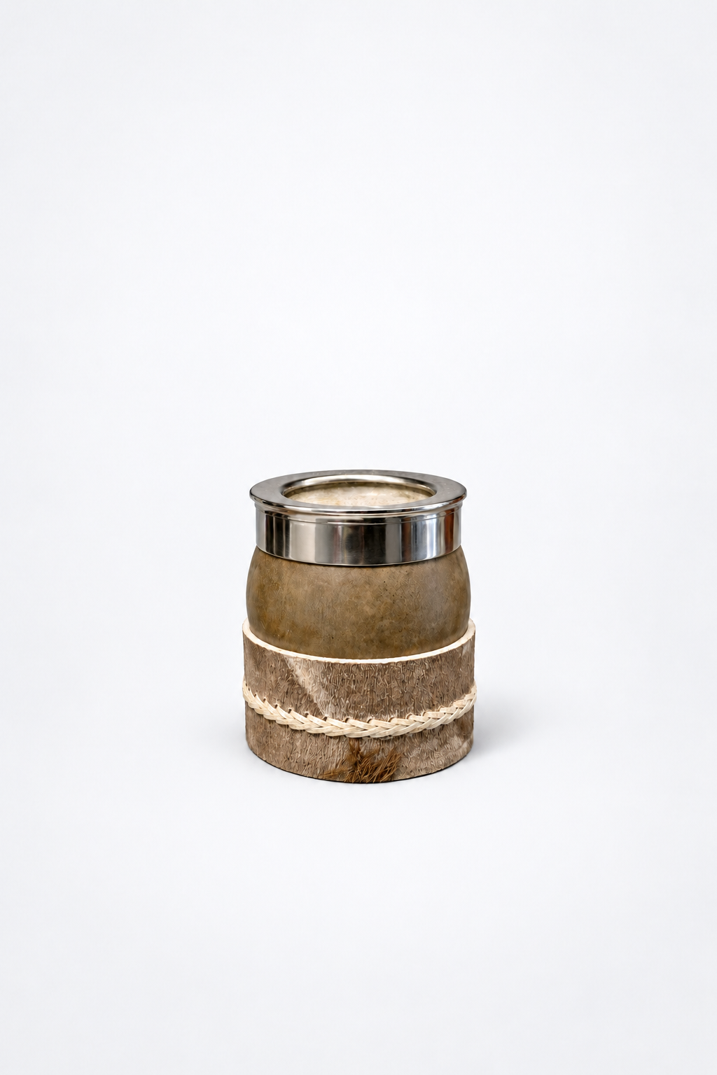 Foto de Mate Criollo Imperial Fleje Liso Con Posa Mate de Cuero Crudo