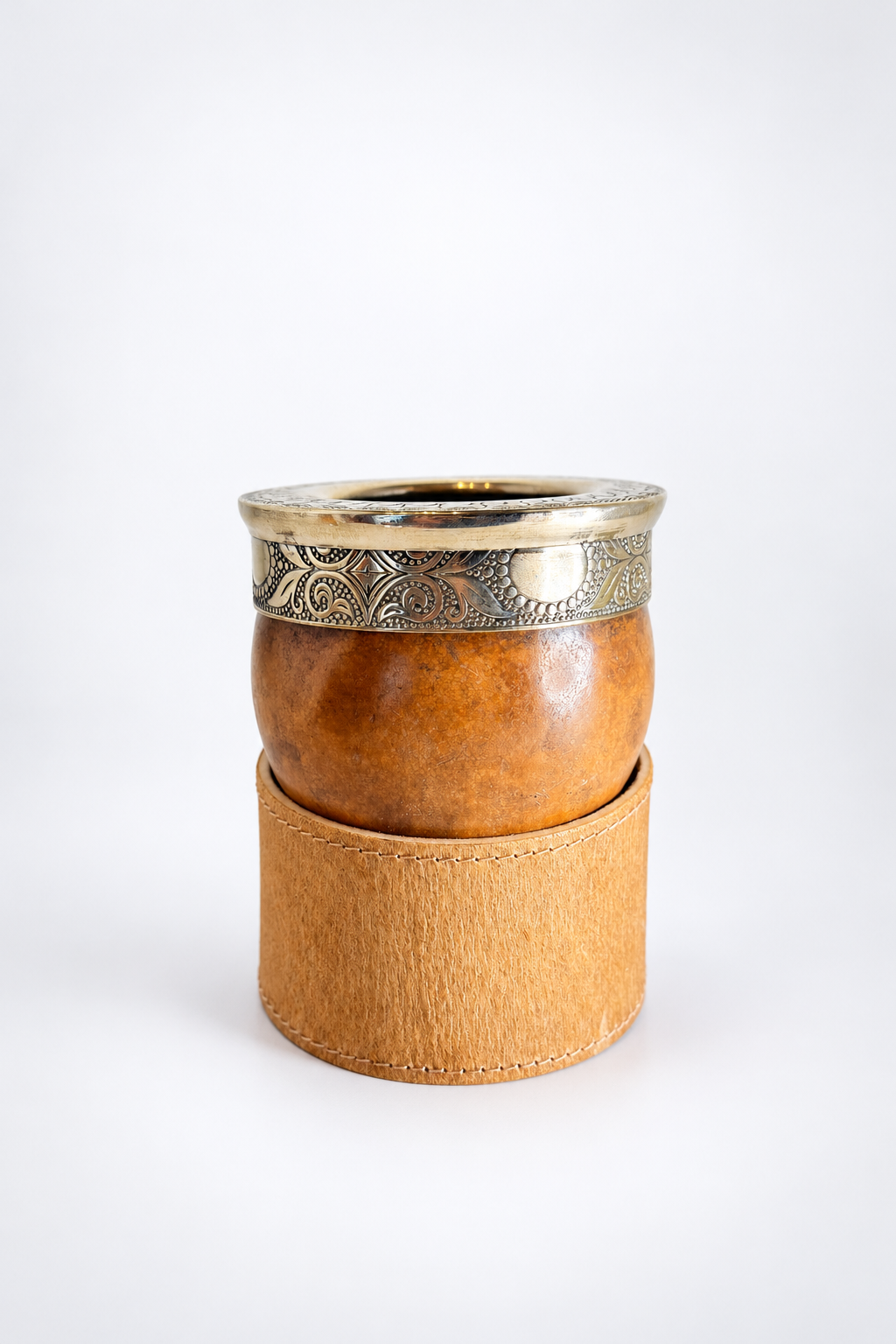 Foto de Mate Criollo Imperial Fleje Abstracto con Posa Mate de Cuero Crudo
